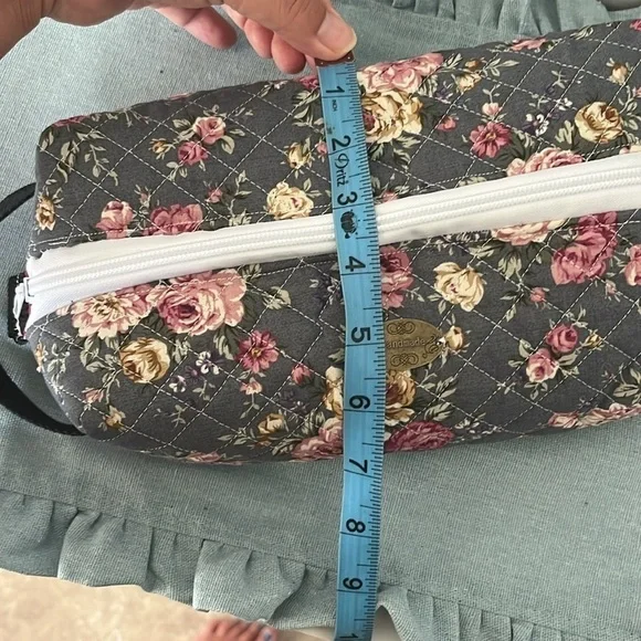 Quilted Floral Makeup Bag - Picture 9 of 11